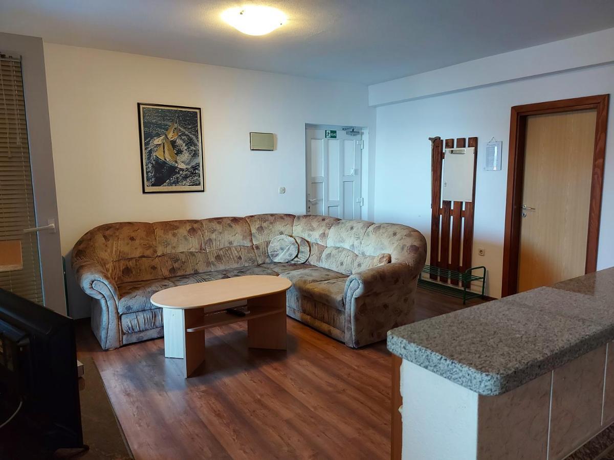 Apartmani Tatjana Okrug Gornji Bagian luar foto