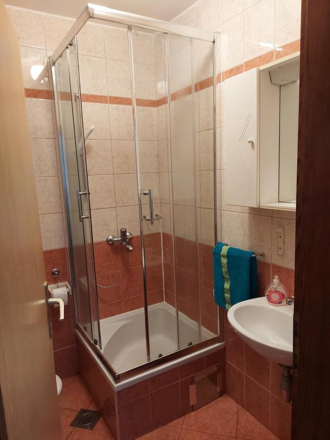 Apartmani Tatjana Okrug Gornji Bagian luar foto